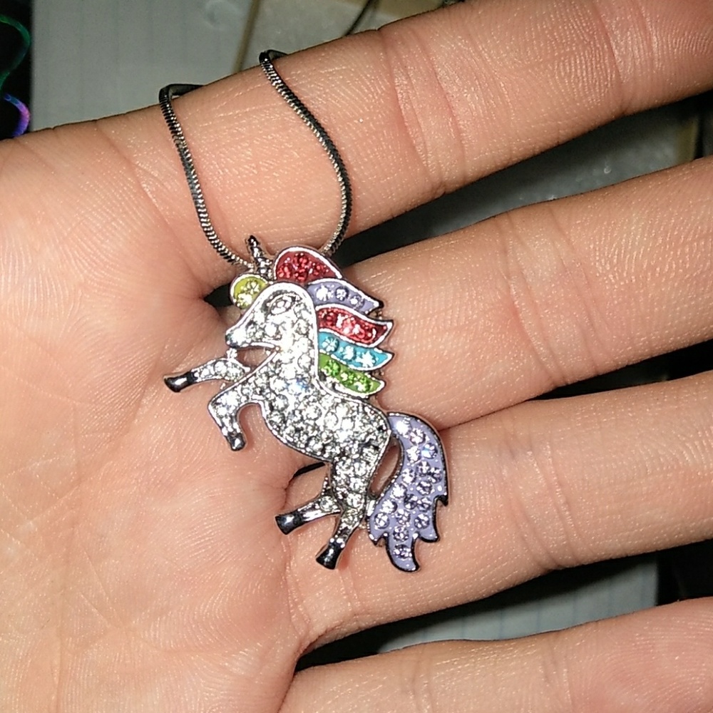 NWOT Unicorn necklace